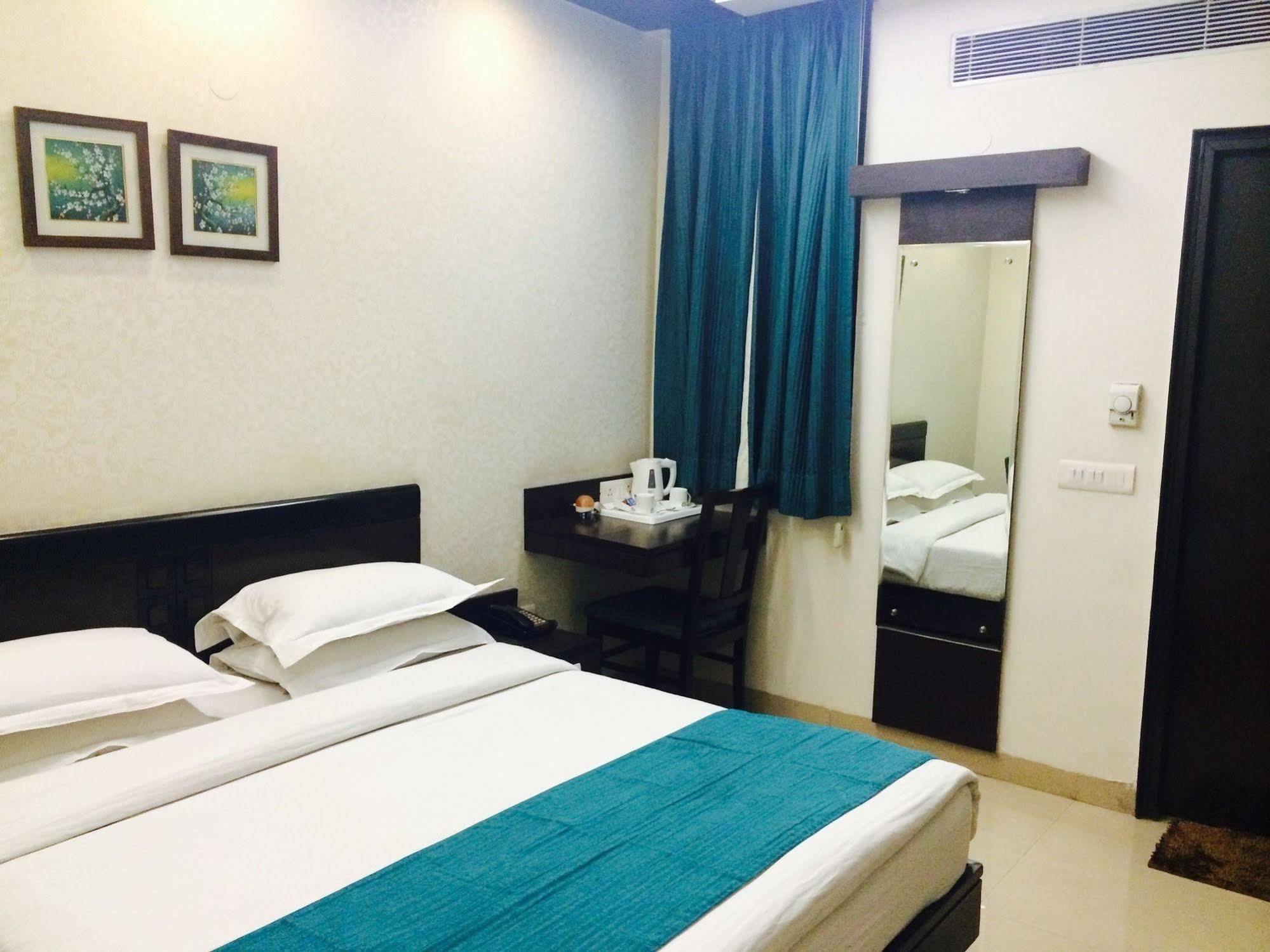 Fabhotel Rockland New Delhi Luaran gambar